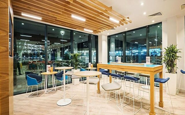 Holiday Inn Express Amsterdam - North Riverside by IHG