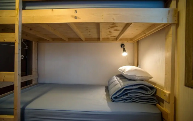 CLIP Guest House - Hostel