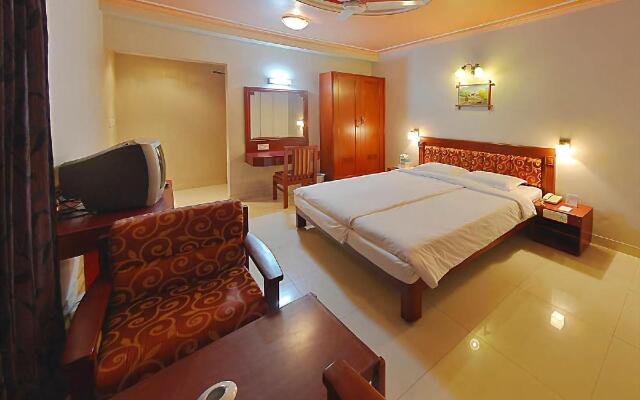 Hotel Gnanam