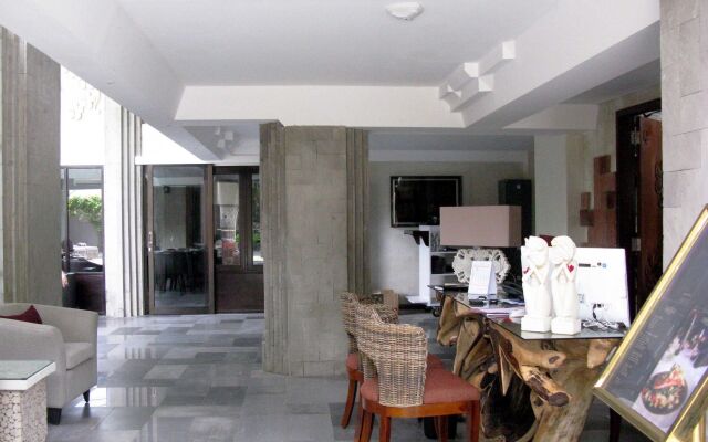 Anshel Hotel
