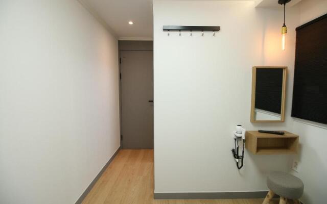 Heima Guesthouse Hongdae