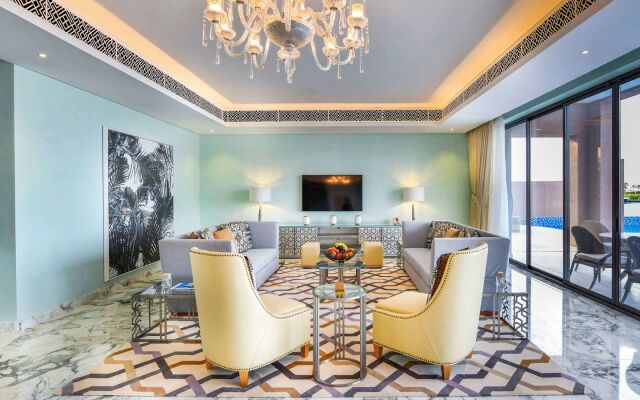 Royal Saray Resort