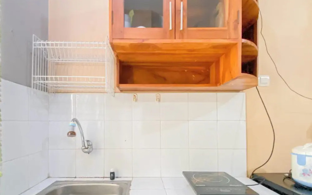 Great Deal Studio At Gateway Ahmad Yani Cicadas Apartment