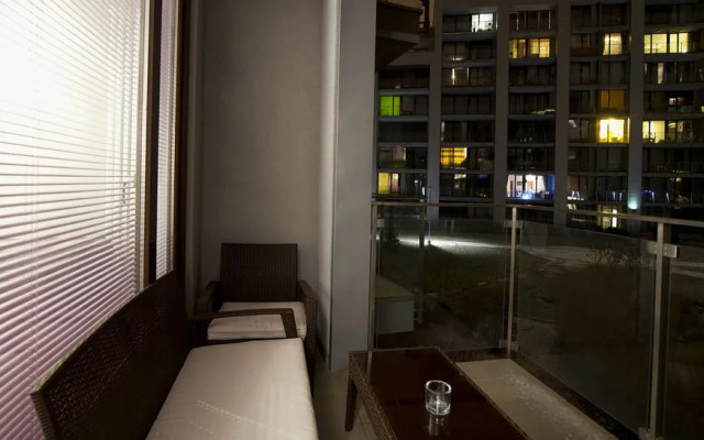 Goodnight Warsaw Apartment Triton