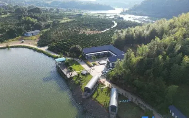 Lushan West Sea at Waterside B&B