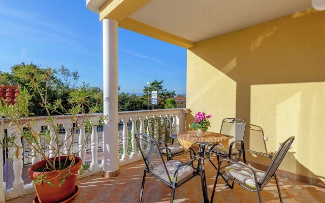 Authentic Apartment in Dramalj Croatia