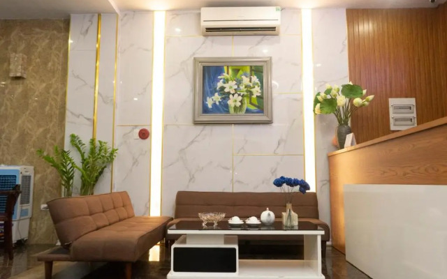 Sen Hotel My Dinh Song Da