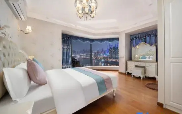 Riverside Xinghe High-rise River View Homestay