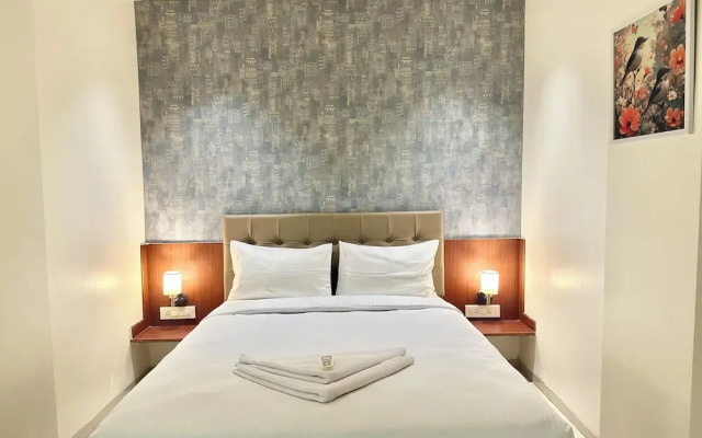 StayBird - Azure Suites Business Hotel