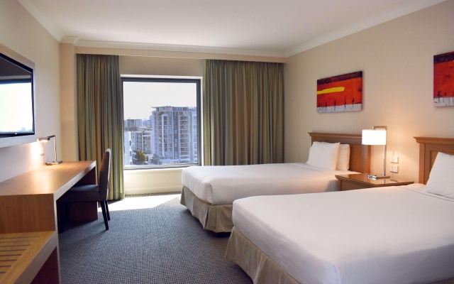 Stamford Plaza Sydney Airport Hotel & Conference Centre – Guest Rooms – Sydney