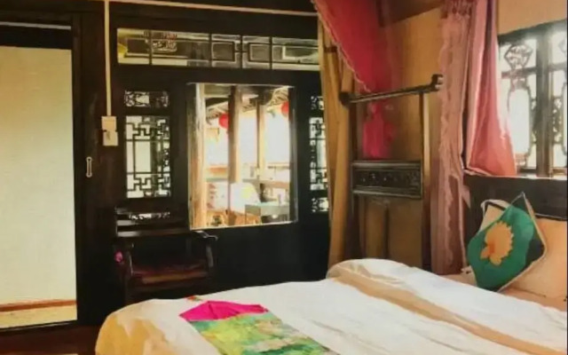 Lijiang Shanju Zuihuayin Inn