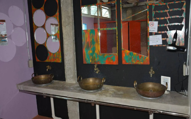 Silom Art Hostel