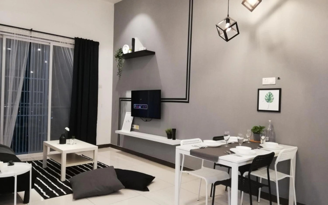 Puchong Skypod Residence, High Floor Balcony Unit, Walking Distance to IOI Mall, 10min Drive to Sunway – Guest Rooms – Puchong