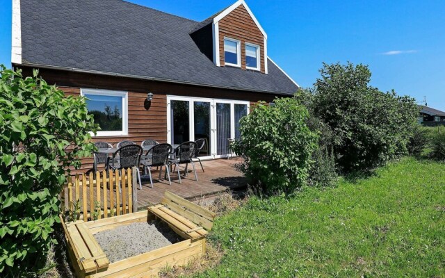 Secluded Holiday Home in Rødby Near Sea