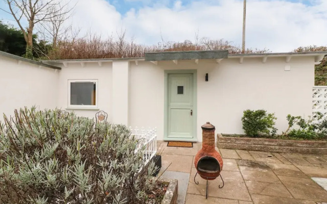2 Moorlands