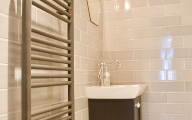 1 Bedroom Flat In Edinburgh