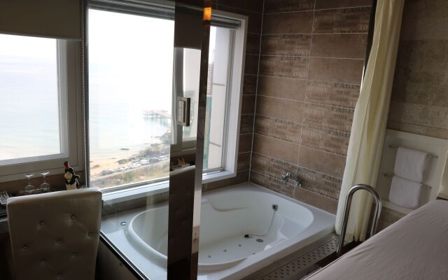 Songjeong 369 Hotel