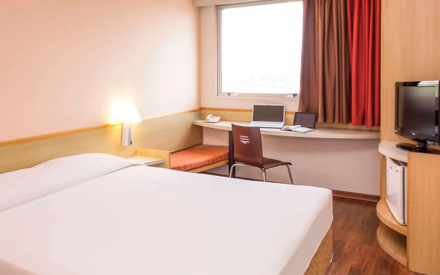 ibis Betim