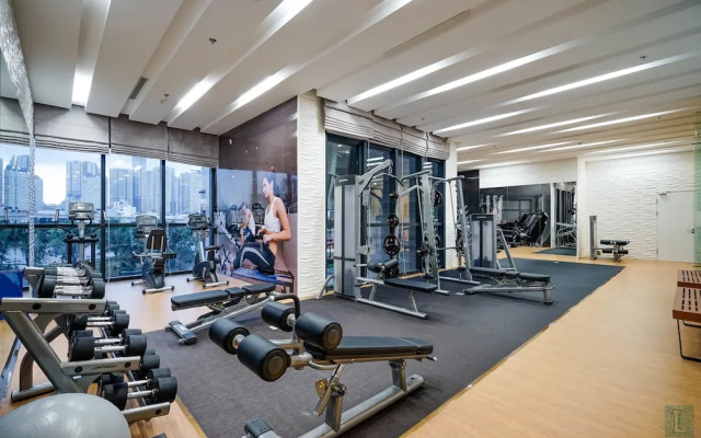 Lipbi Home-Central Luxury Apartment