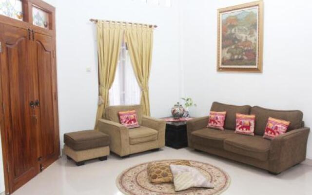 Griya Kedasih Guesthouse