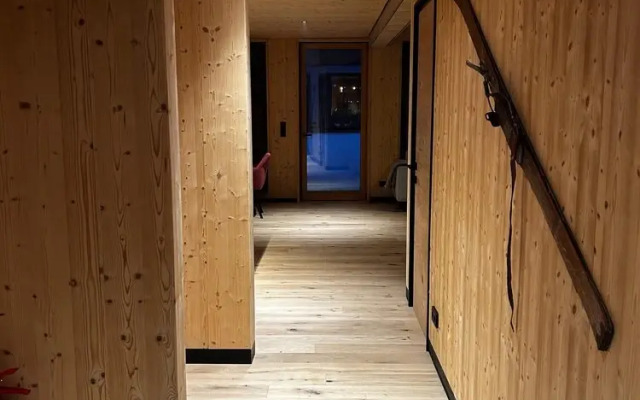 Chalet With Private Sauna House and Garden