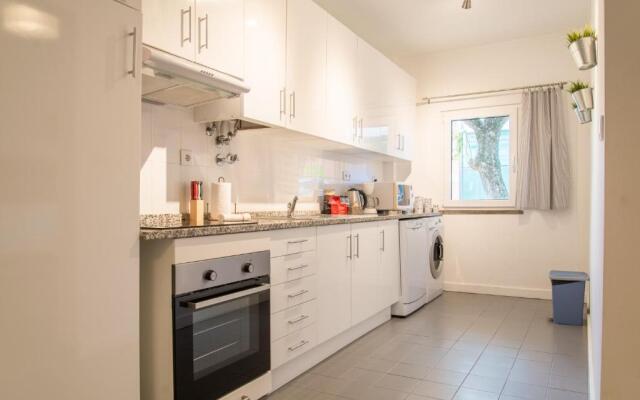 Charming and Central Apart - 350m from the beach