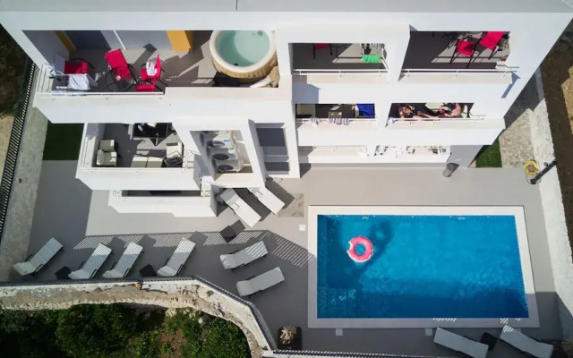 Residences Bellavista 3