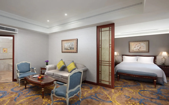 Crowne Plaza Shanghai Nanjing Road by IHG