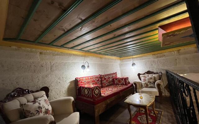 Zuwinasa House Hotel