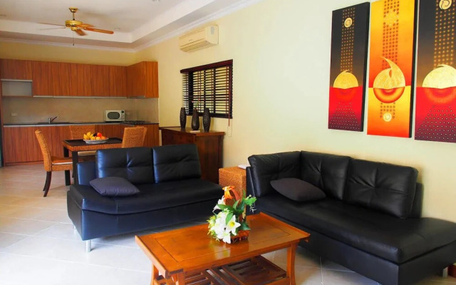 2 Bed Majestic Villa Near Beach