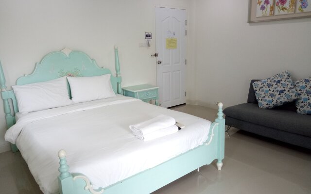Privacy Residence Lopburi
