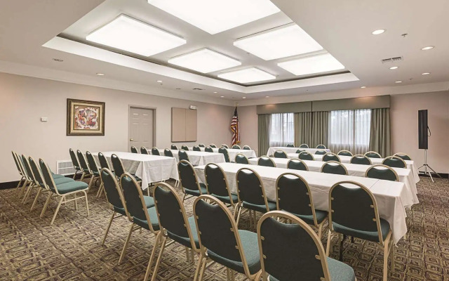 Kemah Edgewater Hotel, SureStay Collection by Best Western