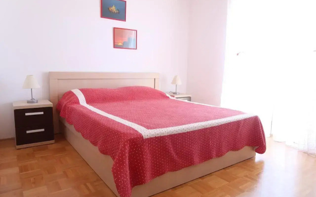 Apartments Maras
