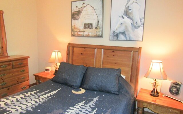 Ski Country 66-c 2 Bedroom Condo by RedAwning