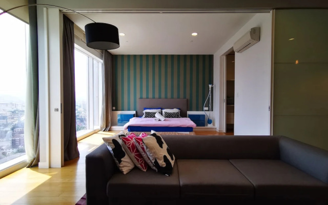 KL Platinum Suites by SNC