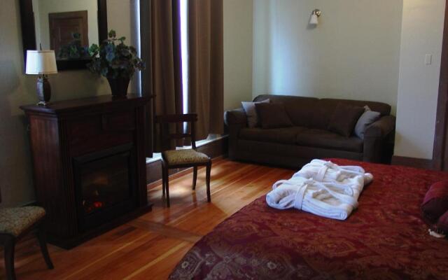 Centralia Square Grand Ballroom and Vintage Hotel