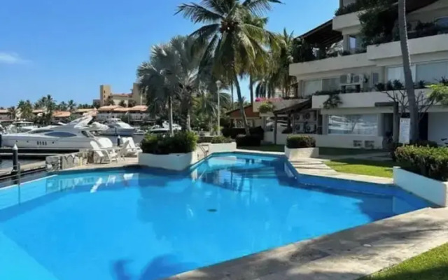 Marina-access Apartment in Peaceful Ixtapa
