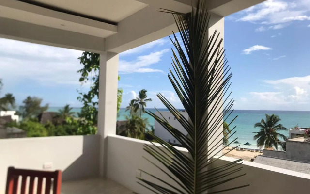Sea Crest Hotel