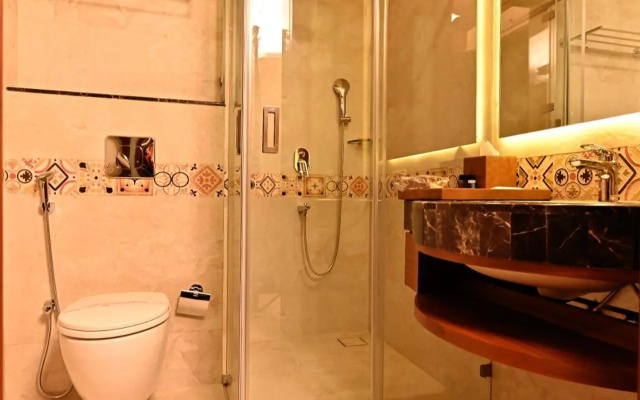 Pristine Hotel