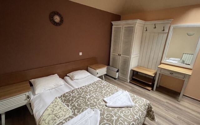 Cozy Stayinn Granat Maisonette - Next to Gondola Lift, Ideal for 4 Guests