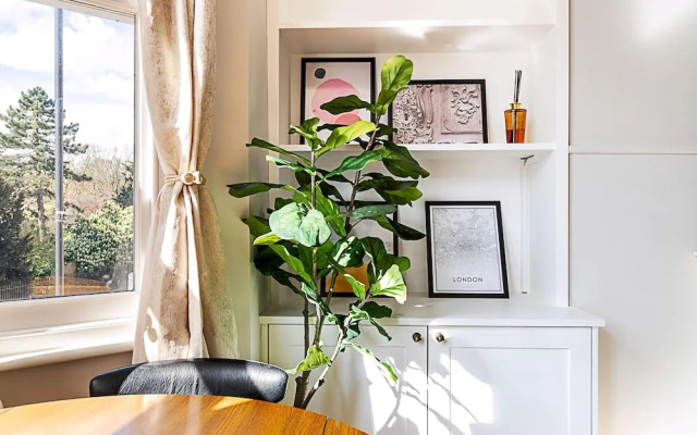 Lovely Bishops Park Flat