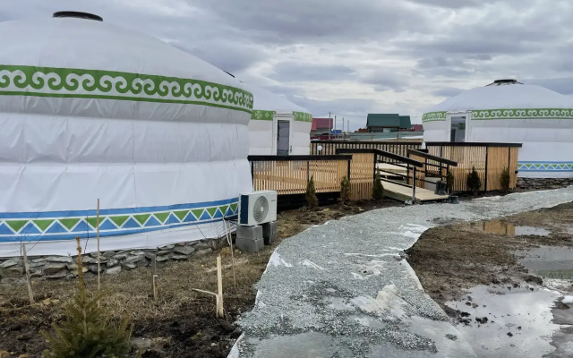 Юмарт озеро Талкас База семейного отдыха