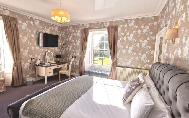 Lunan House Hotel