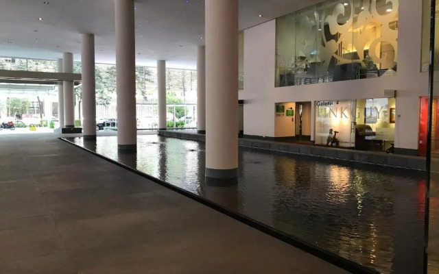 Soho Suites KLCC by 21 Century travel