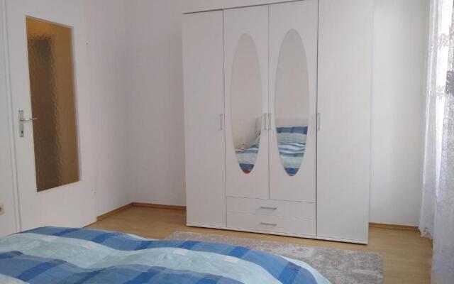 Spacious Central Apartment