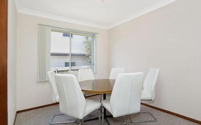 Toowoon Bay Townhouse, Unit 6