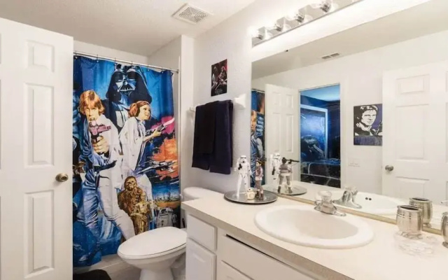 Villa 7799 Basnett Windsor Hills