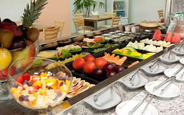 Serras Hotel