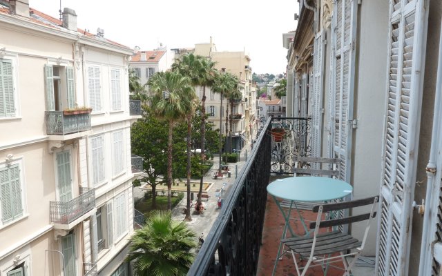 Home Rental Cannes Rue d'Alger