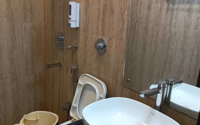 Kusum Hotel And Restaurant